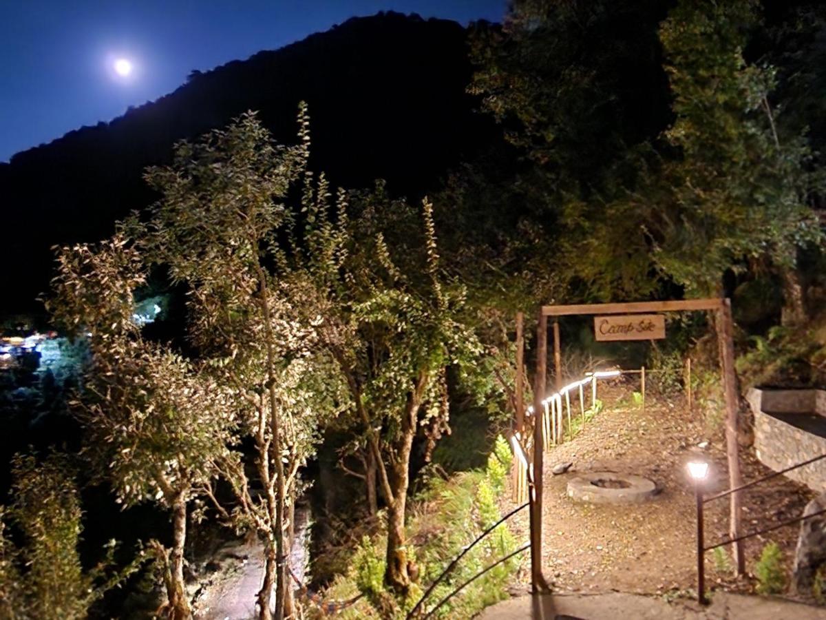 The Mystic Pines Hotel ไนนิตัล ภายนอก รูปภาพ