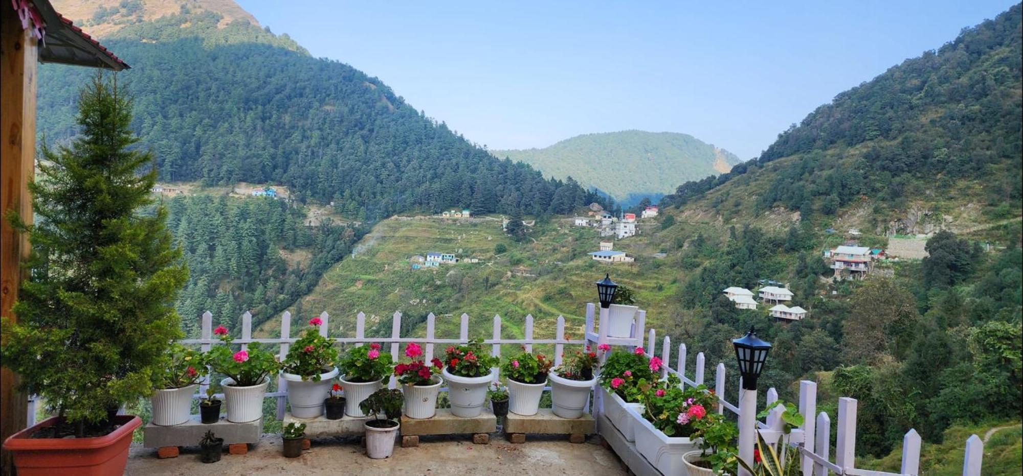 The Mystic Pines Hotel ไนนิตัล ภายนอก รูปภาพ